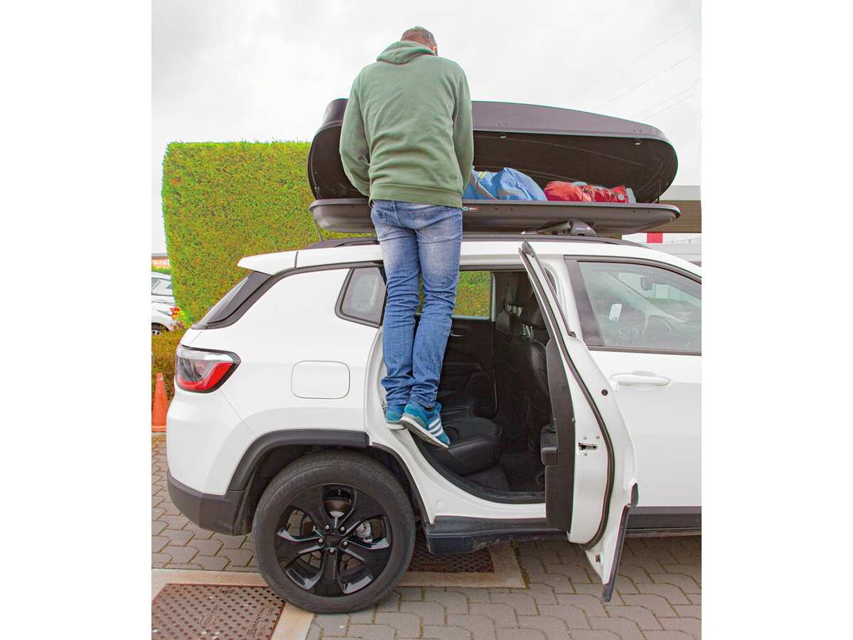 Autodeur opstapje met ruitenbreker | Ideaal voor SUV’s, vrachtwagens, bestelwagens of andere voertuigen | Opstapje voor dakkoffer #2
